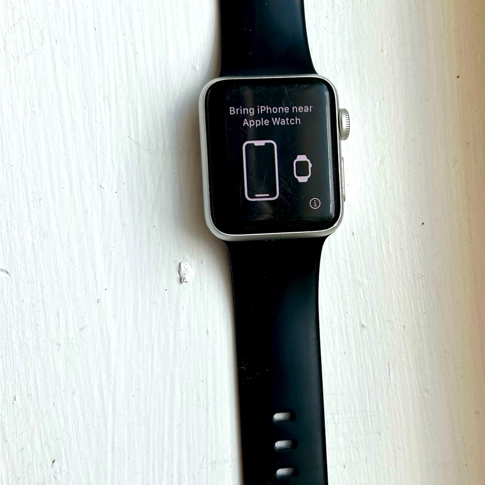Apple Watch Series 3 (38mm) light scratches not deep. Normal wear and tear